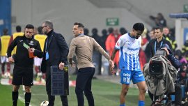 „N-ai voie!”. Mirel R?doi, taxat în direct de legenda Universit??ii Craiova, dup? ce a plecat de pe banc? la meciul (…)