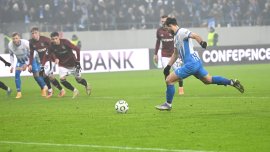 De ce a b?tut Anzor penalty pentru Universitatea Craiova ?i nu Cicâld?u! Ce s-a întâmplat la antrenament înaintea (…)