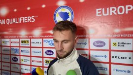 Denis Dr?gu? a plecat de la interviu când a fost comparat cu Prunea dup? gafa din Bosnia – România 3-1. „Eu am venit (…)