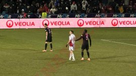 Matei Popa, „tr?dat” de Duarte ?i Dawa. Stoperii de la FCSB, saraband? de erori la golul de 1-0 al O?elului. Video