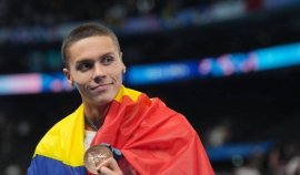 David Popovici, unic în istoria nata?iei, dup? aurul la 100 m de la campionatele mondiale