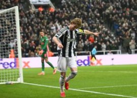 Sub ochii lui Dennis Man, a egalat recordul legendarului Alan Shearer