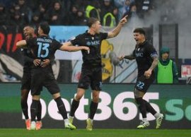 Napoli a câ?tigat primul derby din 2026, într-un meci cu 3 „ro?ii” » Lupt? aprig? la titlu în Serie A