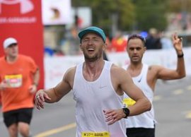 Triplul campion cu FCSB schimb? fotbalul cu atletismul în 2026: „M? a?teapt? maratonul de la Berlin”