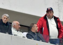 „Joac? mai bine f?r? el, nu m? mai încânt?!” » Înainte de Boto?ani, legenda lui Dinamo a „scuturat” o vedet? ?i ?i-a (…)