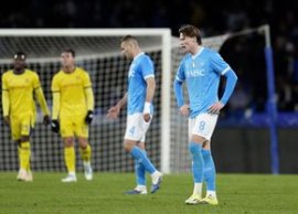 Cadou pentru Cristi Chivu din partea lui Napoli înaintea meciului direct