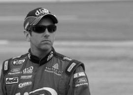 Un fost pilot NASCAR de legend? a decedat într-un accident aviatic, al?turi de familia sa: „Munca lui neobosit? a&nbsp;(…)