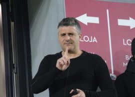 Foto-ironia lui Daniel Niculae! A reac?ionat cu un singur cuvânt dup? ce Rapid ?i-a prezentat echipamentele