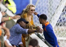 Starul Olandei, Cody Gakpo, cadou special pentru tat?l s?u: „Asta vine din inim?”