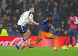 Radu Dr?gu?in, „t?v?lit” în presa din Anglia dup? e?ecul lui Tottenham: „S-a chinuit” » Nota românului