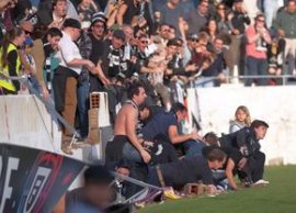 Panic? în Portugalia: un zid al stadionului s-a pr?bu?it » Dou? persoane au fost r?nite