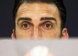 „Respecta?i-l mai mult pe Charalambous!” » Un antrenor din vechea gard? o ia la puricat pe FCSB: „Face asta ?i intr?&nbsp;(…)