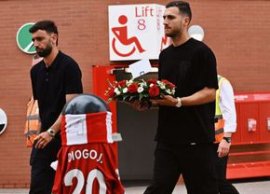 Gest emo?ionant al rivalilor de la Manchester United pentru Diogo Jota, în fa?a stadionului „Anfield”