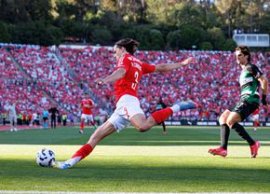 Real Madrid a anun?at oficial transferul » Peste 160 de milioane de euro în mercato