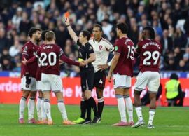 „O fi pariat?” » Eliminare stupid? în Premier League: a luat dou? „galbene” în 20 de secunde