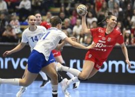 Înaintea duelului cu România de la Mondial, antrenorul Croa?iei ?i dou? juc?toare au luat cuvântul: „A?i întrebat ce (…)