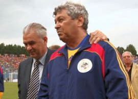 „Nu sunt antistelist!” » Pe cine a ales R?zvan Lucescu dintre Dinamo, cea antrenat? de tat?l s?u, ?i Steaua lui (…)