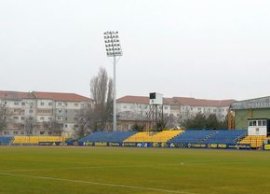 A?teptarea a luat sfâr?it: primul meci din istorie în nocturn? pe stadionul din Superliga