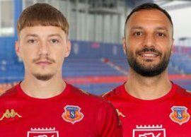 Au semnat amândoi cu aceea?i echip?, dup? ce Dorinel Munteanu le-a ar?tat u?a: „Mult succes în tricoul ro?-albastru!”