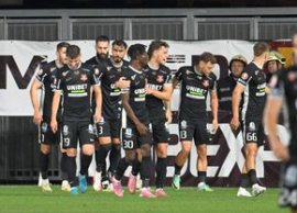 Gigi Becali, derapaj la adresa unui fotbalist din Superliga: „Un dobitoc” + Le face echipa altor doi antrenori: „Cum&nbsp;(…)