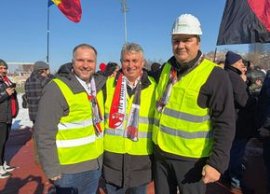 „Intrusul” politic de la ceremonia de demolare a stadionului Dinamo: „Performan?a se face cu investi?ii. Mul?umesc&nbsp;(…)