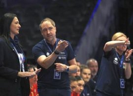 Încurajat de victoria cu Japonia, selec?ionerul Ovidiu Mih?il? întreab?: „De ce n-am produce ?i noi o surpriz??”