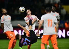 FCSB - Metaloglobus » Echipele probabile: pe cine va miza campioana în meciul ultimei speran?e la play-off