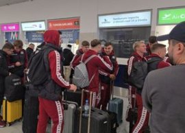 Maghiar, la Rapid. Stolz, out! » În a?teptarea lui Daniel Paraschiv, giule?tenii fac primele mut?ri: lotul deplasat&nbsp;(…)