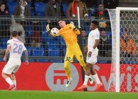 Nu mai suport?! Interna?ionalul de la FCSB i-a cerut lui Ioan Becali s? îi caute echip?: „E sup?rat, vrea s? plece”