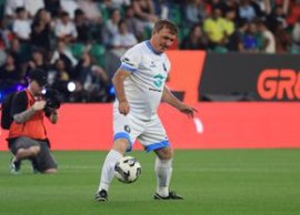 50 de fotografii inedite cu Gic? Hagi la Legends Charity Game » GSP l-a provocat pe „Rege”: „N-avem noi bani de ei”