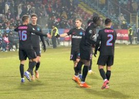 Viorel Ion î?i scoate p?l?ria în fa?a a doi juc?tori de la FCSB: „Nu se gânde?te la ziua de mâine! În momentul&nbsp;(…)