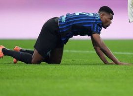 Vedeta lui Inter îi d? o veste bun? lui Chivu: „Deja m? antrenez cu mingea”