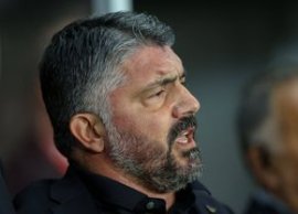 Gattuso i-a felicitat pe juc?tori ?i î?i asum? toat? vina! » „Am primit goluri absurde, de nebuni! Suntem fragili”