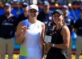 Iga Swiatek, învins? în prima ei final? disputat? pe iarb? » Replici spumoase cu Jessica Pegula la festivitatea de (…)