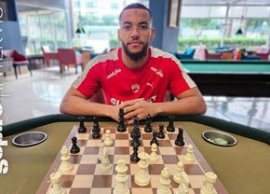 „Ne min?im pe noi în?ine” » Maxime Sivis rupe bariera dintre fotbal ?i tragedia lumii, cu un discurs despre&nbsp;(…)