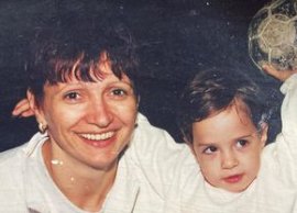 Pe cine a remarcat Federa?ia Interna?ional? de Handbal: „o nou? stea” tricolor?, fiica unei juc?toare cu 2043 de (…)