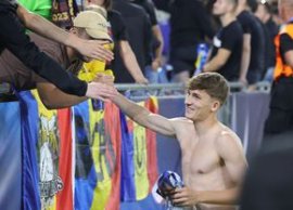 Ce s-a întâmplat pe gazon, la câteva secunde dup? e?ecul României » Mesajul categoric transmis de ultra?i