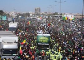 Imaginile bucuriei » Senegalezii au s?rb?torit în strad? triumful de la Cupa Africii