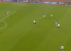 Fostul juc?tor al lui FCSB a adus Cr?ciunul mai devreme » Incredibil ce cadou a putut s? fac? în U Cluj - Farul!