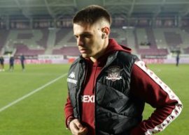 Rapid - Metaloglobus, galeria giule?tean? protesteaz? » Reporterii GSP transmit de la stadion