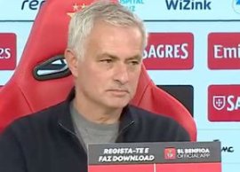 Jose Mourinho ?i-a v?rsat nervii pe el în conferin??: „Fals! Te pedepsesc”