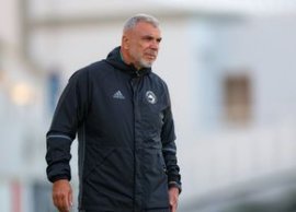 Bonusul COLOSAL pierdut de Cosmin Ol?roiu dup? ce a ratat calificarea la Mondial