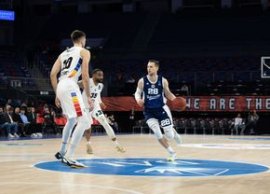 U-BT Cluj-Napoca, înfrângere la Istanbul, dup? un sfert 4 de co?mar: alb-negrii, f?r? co? timp de 6 minute!