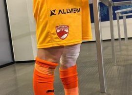 Cu un bandaj mare ?i „o gaur? în genunchi”, Ro?ca a spus cum s-a v?zut cea mai incert? faz? direct din poart?: „E 100%”