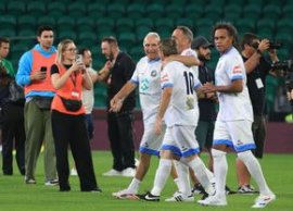 Îl mai recuno?ti? Fostul campion mondial ?i european l-a elogiat pe Gic? Hagi la Legends Charity Game: „Un fotbalist (…)