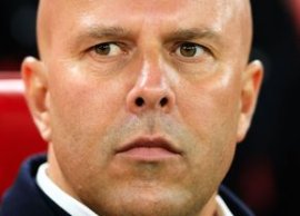 Se vorbe?te despre înlocuirea lui Arne Slot! Cine este favorit s-o preia pe Liverpool