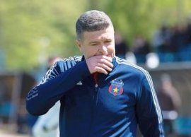 Daniel Opri?a a izbucnit: „Acolo de ce se poate? Tot bani publici sunt!” » Antrenorul a dezv?luit ce salarii se dau (…)
