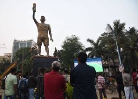 Lionel Messi, venerat ca un zeu! » A venit s? vad? statuia de 21 de metri dezvelit? în cinstea lui, într-o ?ar? cu&nbsp;(…)