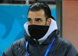 „Plecarea lui Charalambous nu e o solu?ie” » Fostul antrenor de la FCSB crede în calificarea ro?-alba?trilor în&nbsp;(…)