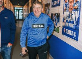 Gic? Hagi, Cristiano ?i Neymar sufl? ast?zi în lumân?ri: „Cel mai mare fotbalist al României” » TOP 10 juc?tori&nbsp;(…)